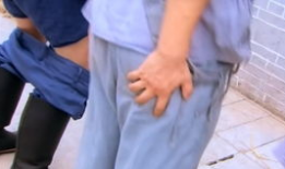 小孩打屁股视频,温馨打屁股视频引发网友热议